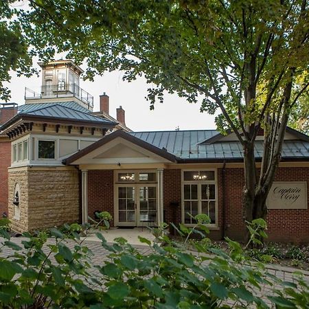 Merry Mansion East Dubuque Exterior foto